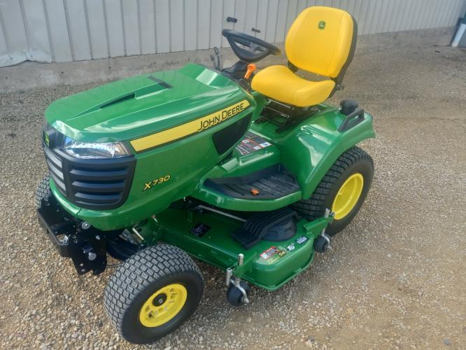 John Deere X730