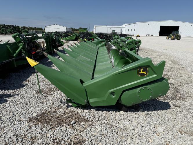 John Deere C12F