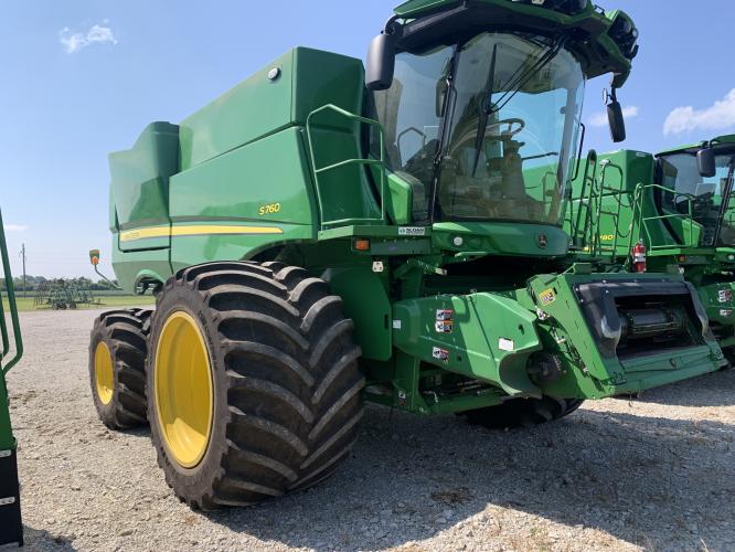 John Deere S760