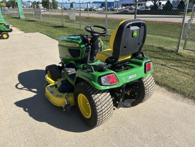 John Deere X730