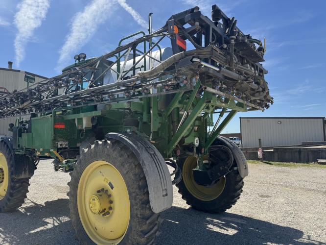 John Deere 4830