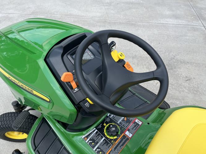 John Deere X354