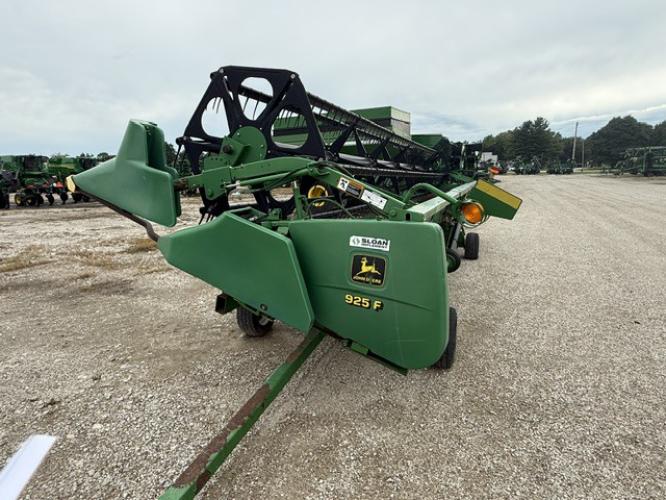 John Deere 925