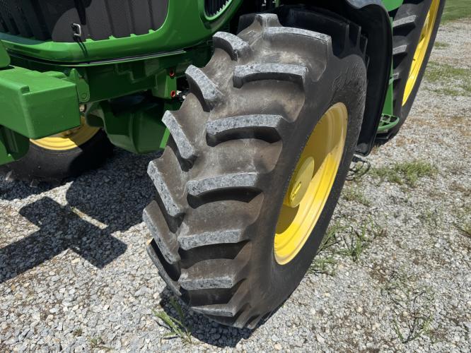 John Deere 6130D
