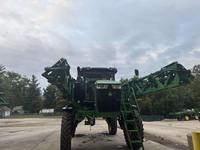John Deere 412R