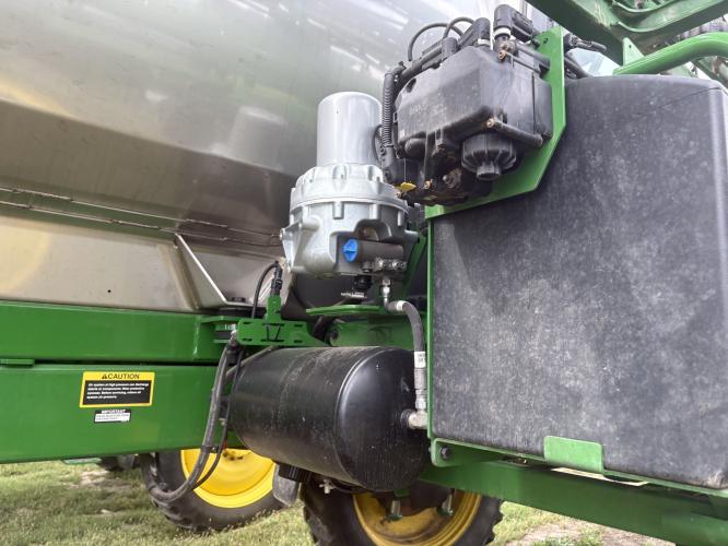 John Deere 412R