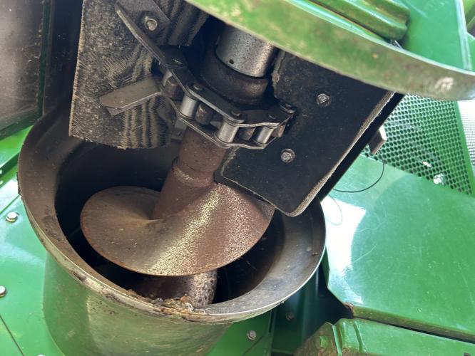 John Deere S680