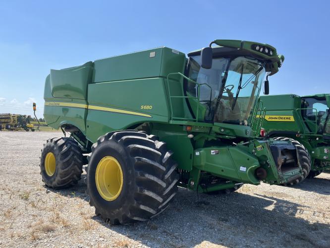 John Deere S680