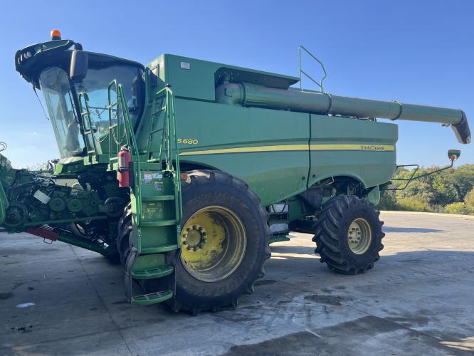 John Deere S680