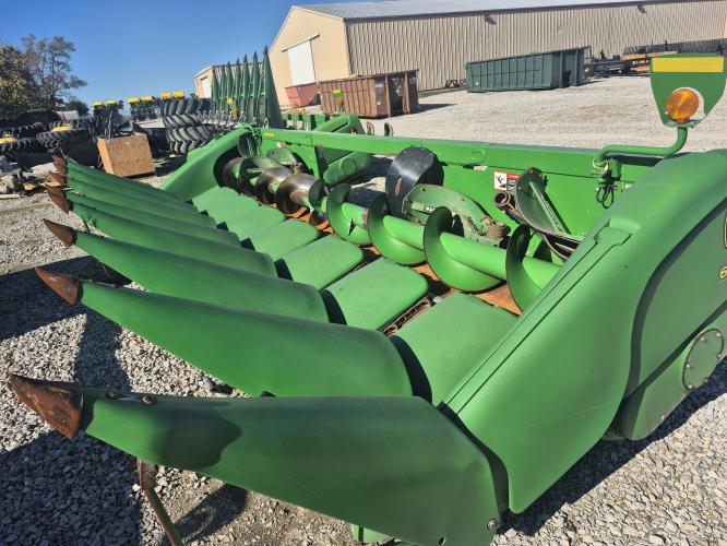 John Deere 608C StalkMaster
