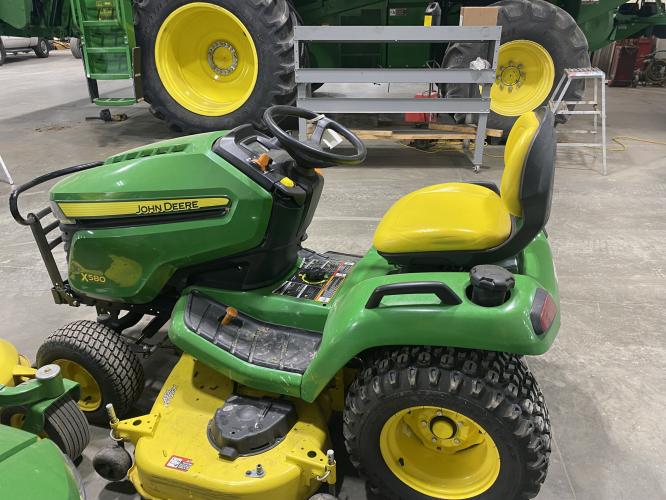 John Deere X580