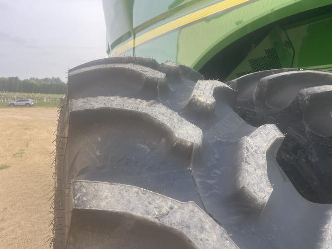 John Deere S760