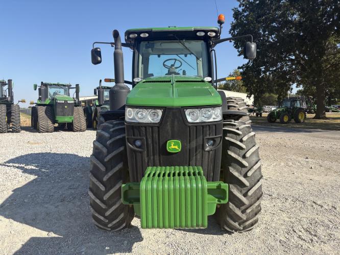 John Deere 8285R