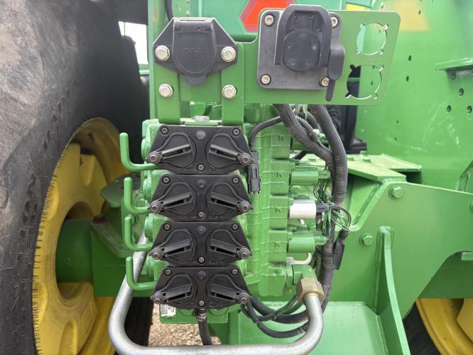 John Deere 9530