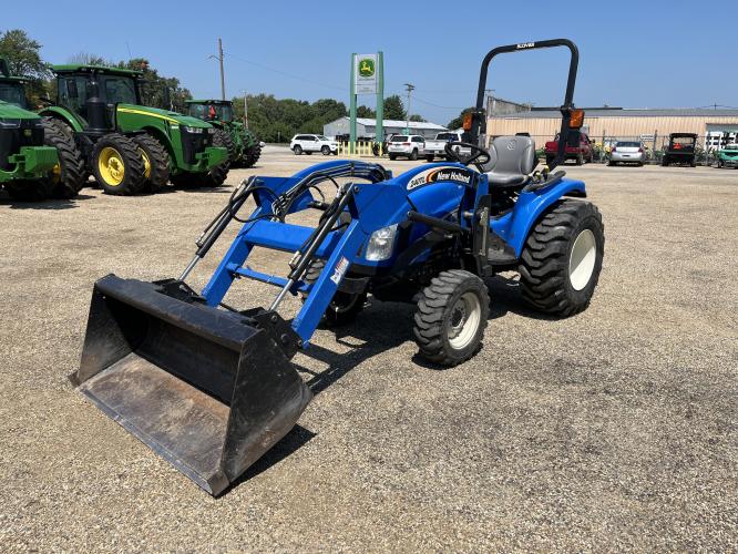 New Holland T2220