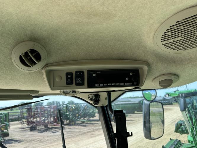 John Deere S790