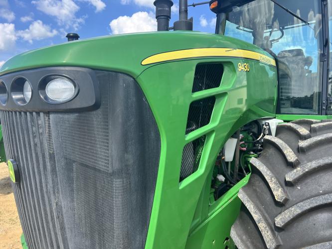 John Deere 9430