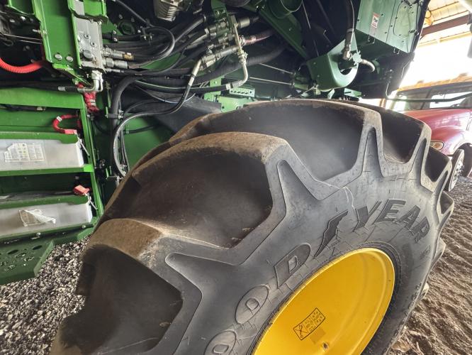 John Deere S780