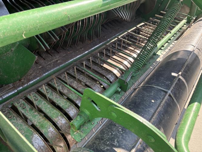 John Deere 560M