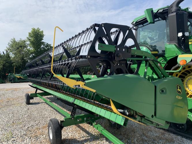 John Deere 630F