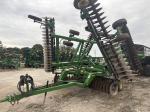 John Deere 637