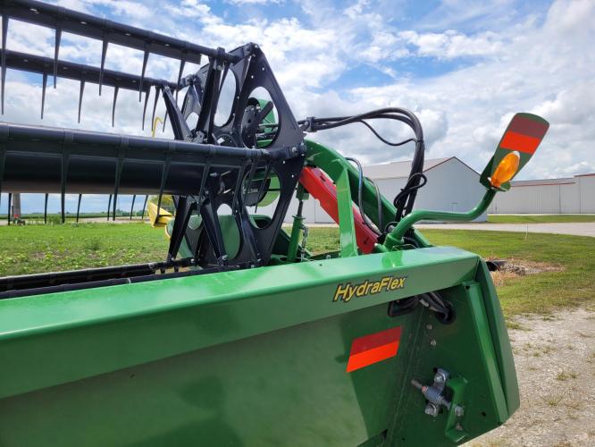 John Deere 635F