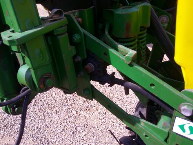John Deere 1750