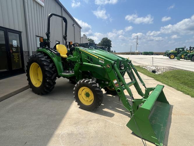 John Deere 4066M