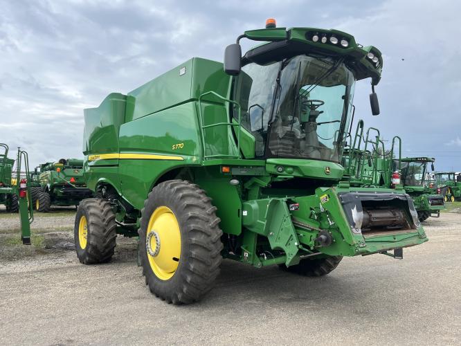 John Deere S770