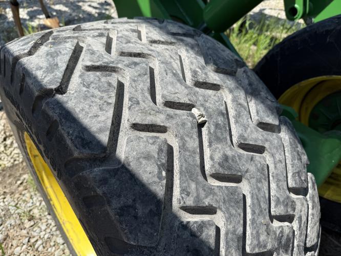 John Deere 2730