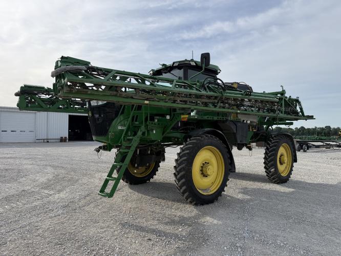 John Deere 412R