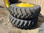 John Deere 520/85R42