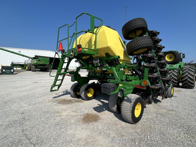 John Deere N530C