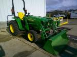 John Deere 3038E
