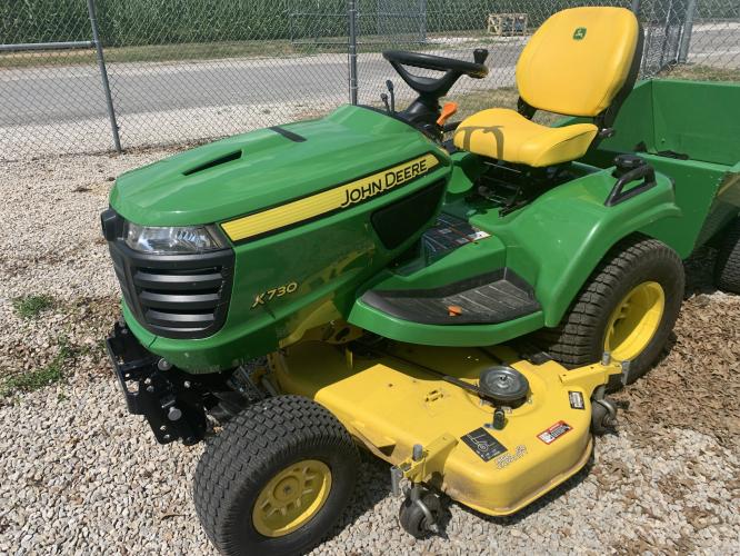 John Deere X730