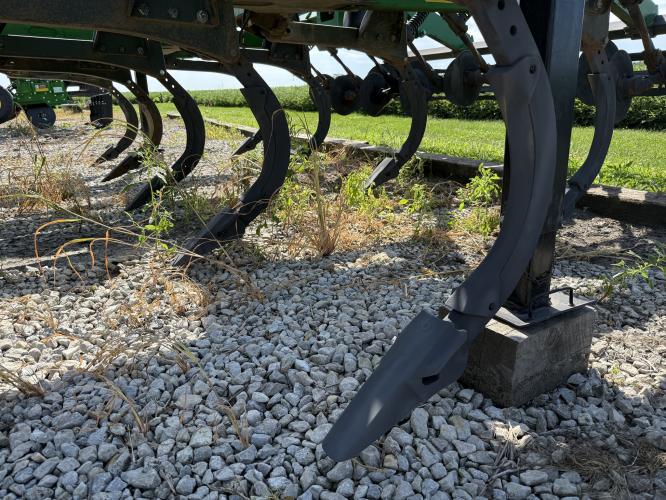 John Deere 2730