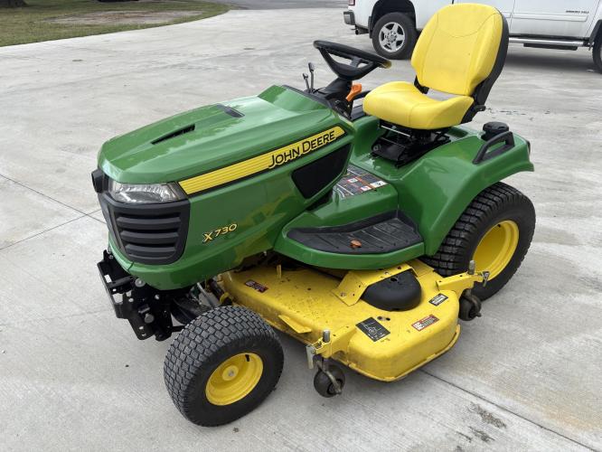 John Deere X730