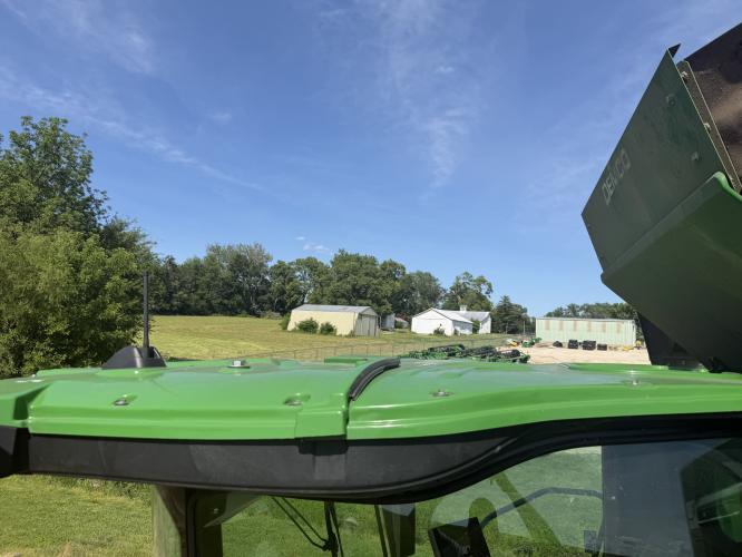 John Deere S760