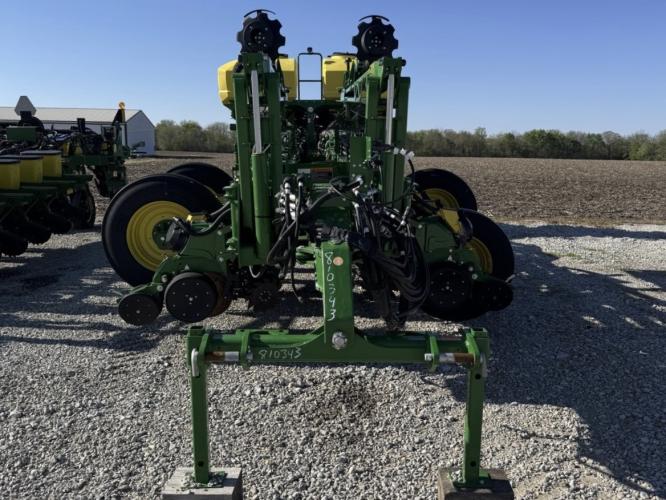 John Deere 1775NT