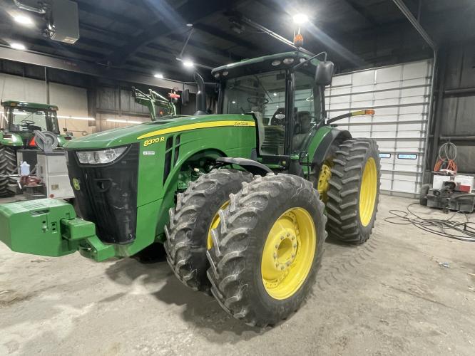 John Deere 8370R