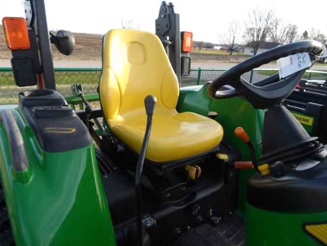 John Deere 4520