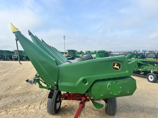 John Deere C12F