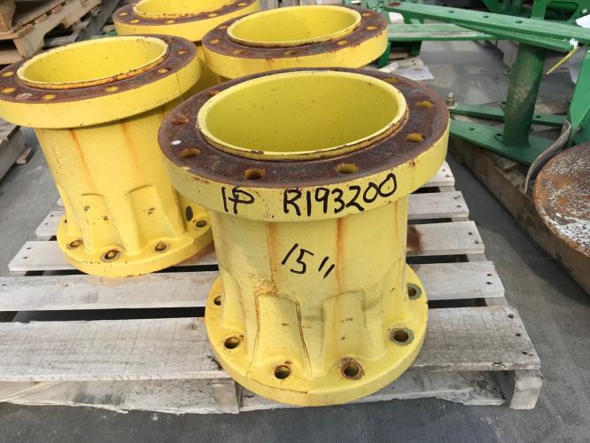 John Deere R193200 - 15" Dual Hub Ext