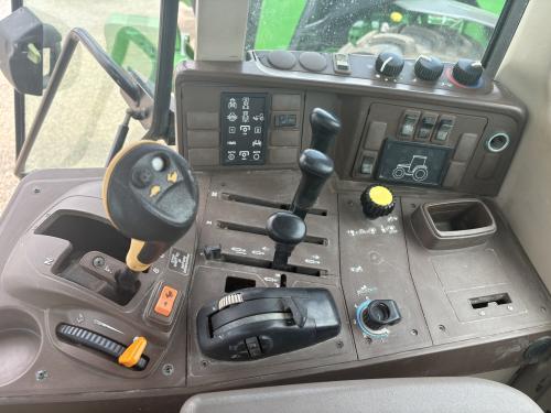 2004 John Deere 6420
