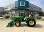 John Deere 3032E
