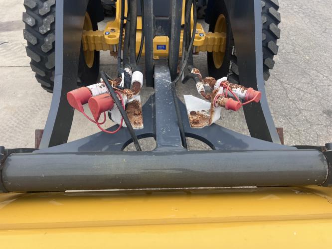John Deere 324L