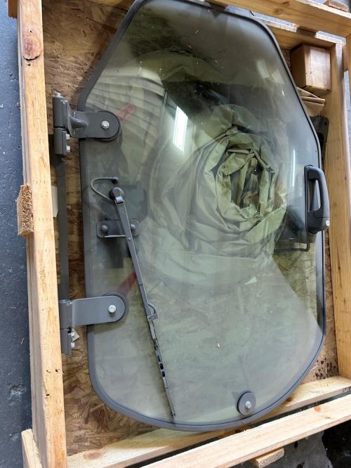  John Deere new take off BYT10227 std door kit