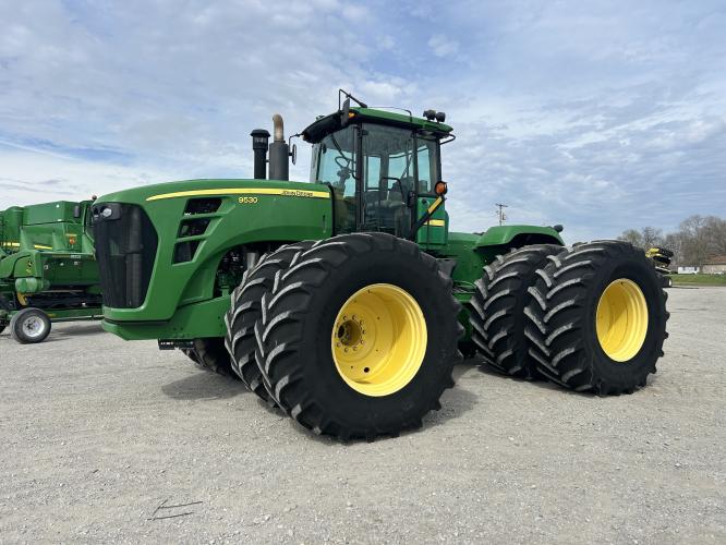John Deere 9530