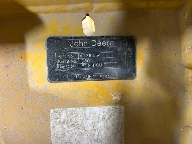 John Deere BYT10966  18" hd BUCKET