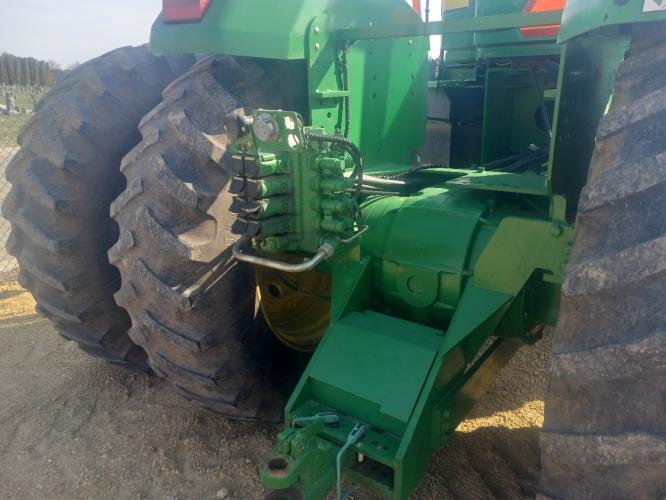 John Deere 9220